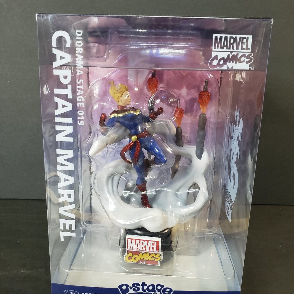 New Beast Kingdom Captain Marvel Action Figure D-stage Diorama Collectible Toy